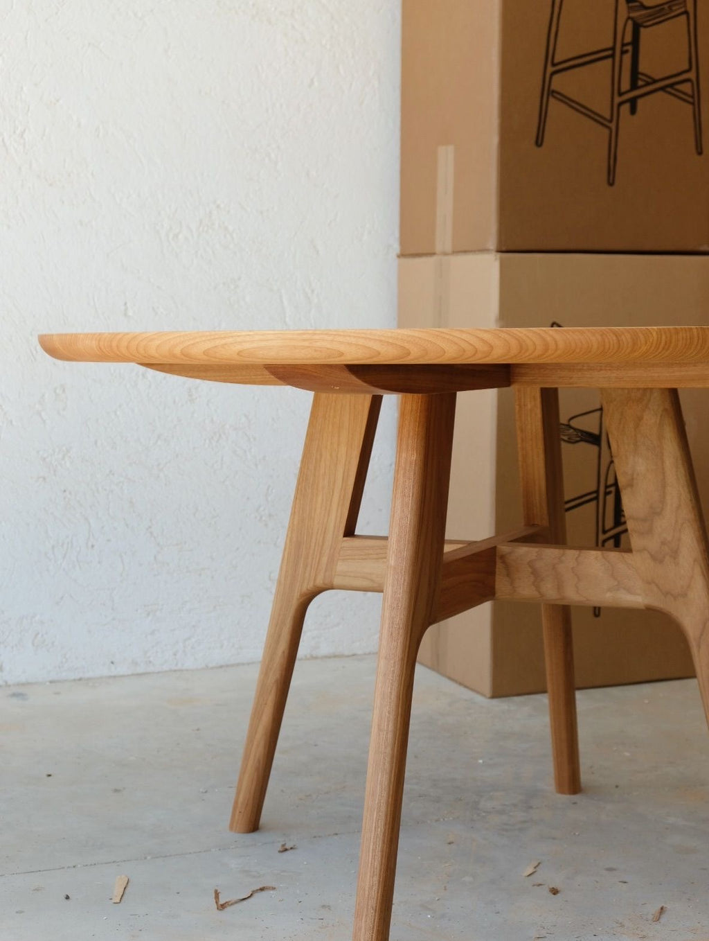 Mesa de madera redonda