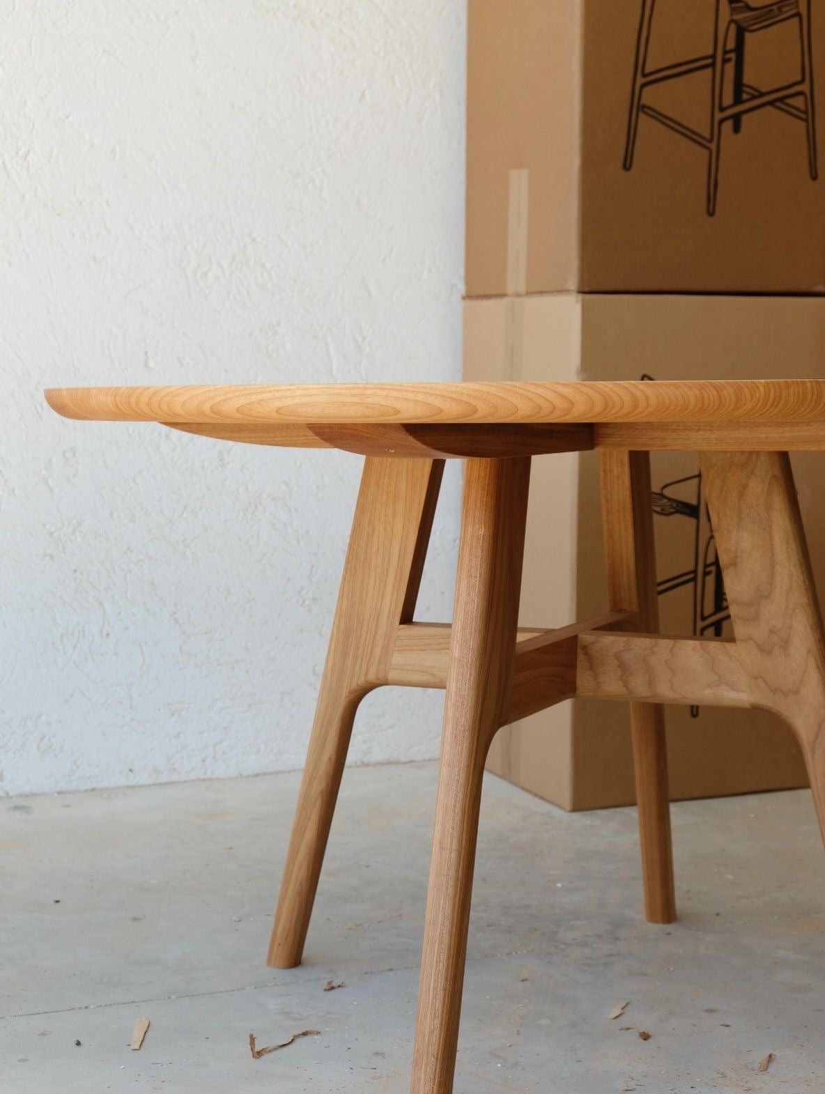 Mesa de madera redonda